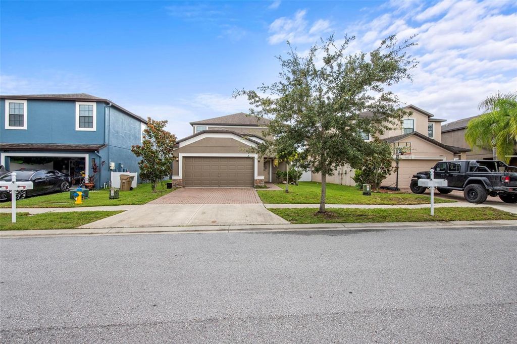 Photo of 11871 Crestridge Loop, Trinity, FL 34655 (MLS # TB8381960)