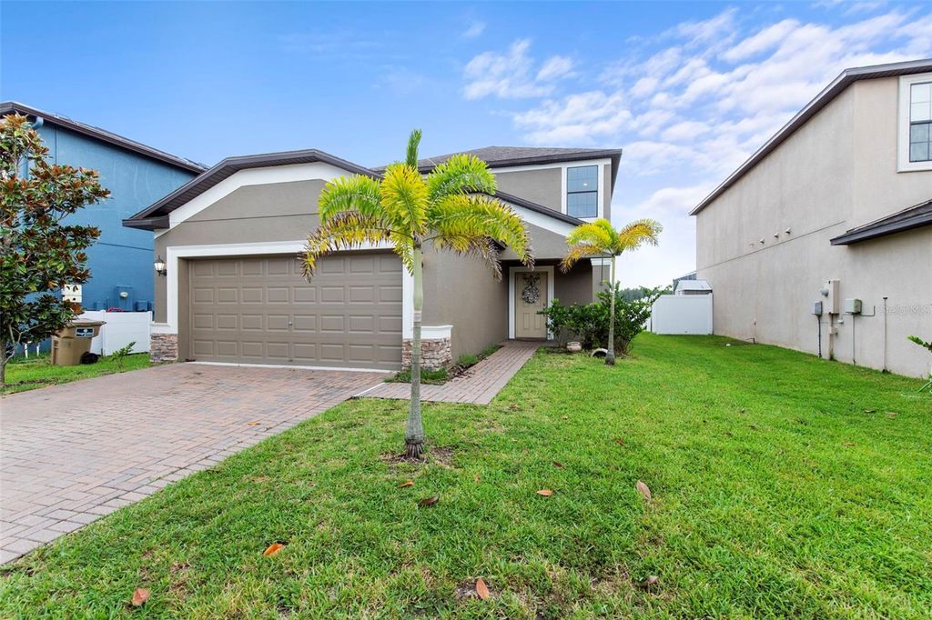 Photo of 11871 Crestridge Loop, Trinity, FL 34655 (MLS # TB8381960)