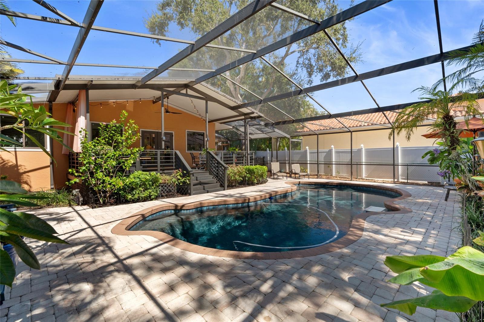 HARBOR VIEW 1 - Residential