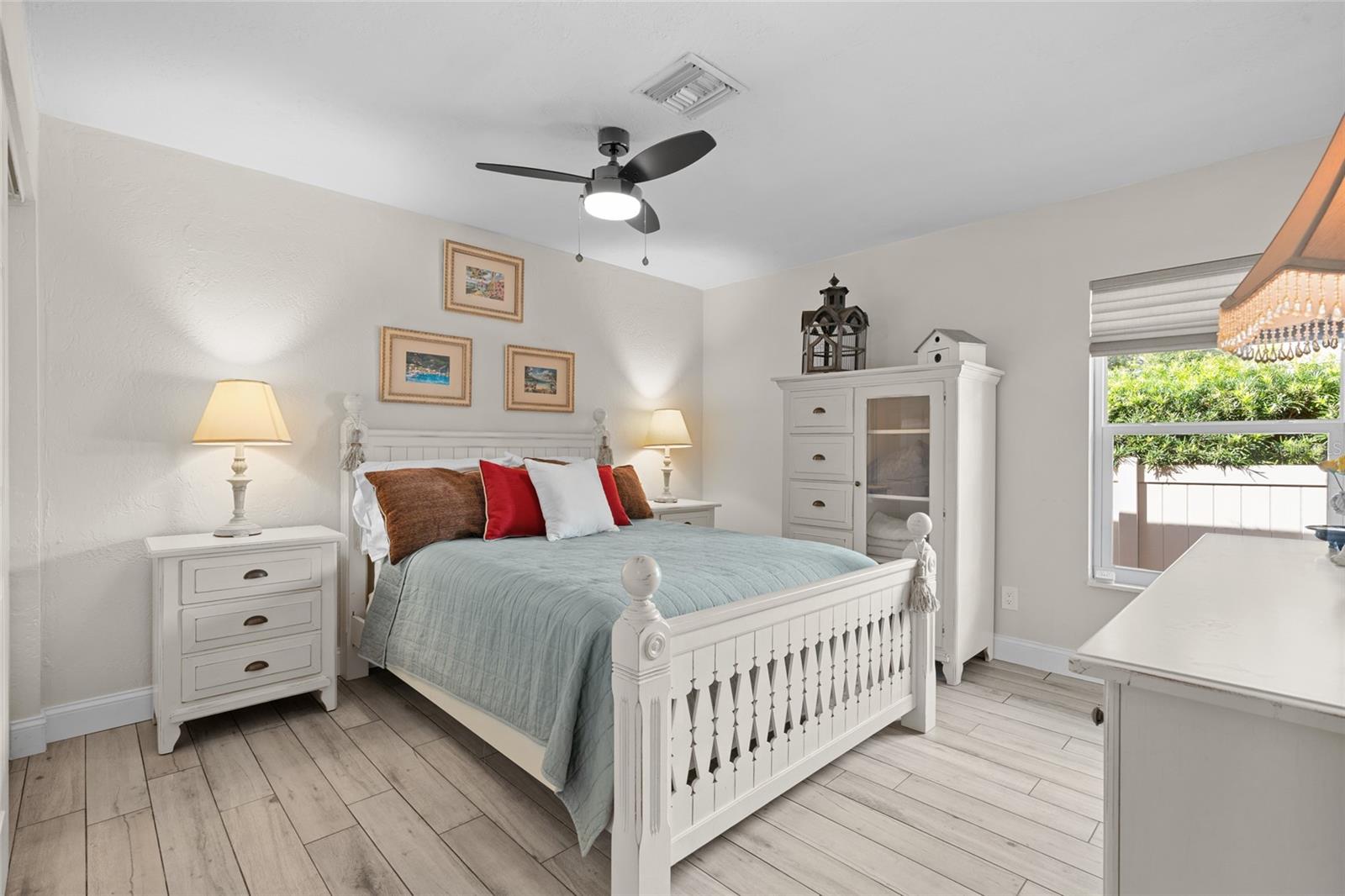 HARBOR VIEW 1 - Residential