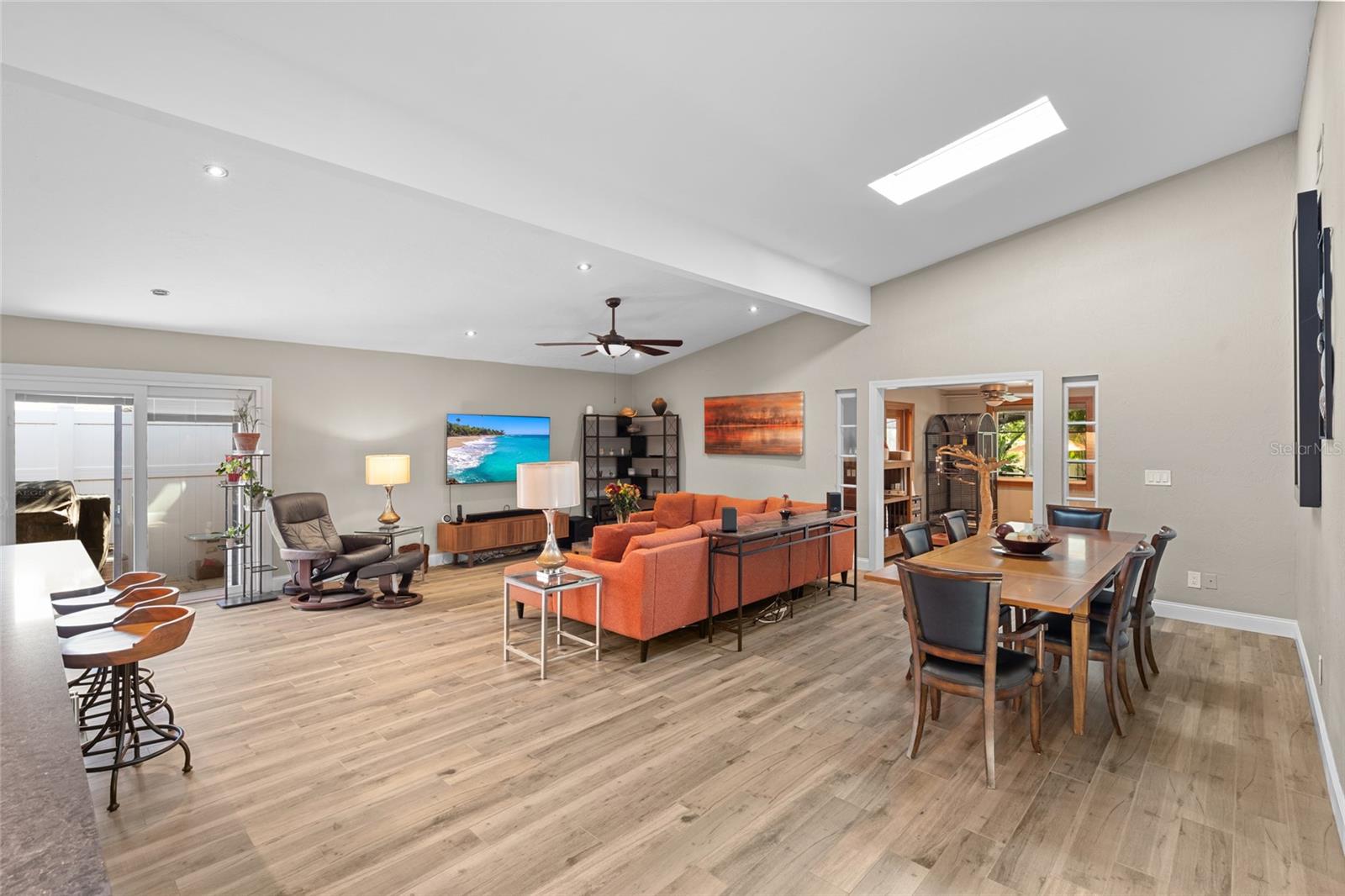 HARBOR VIEW 1 - Residential