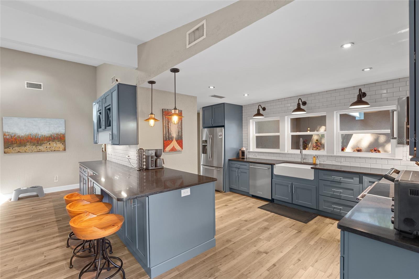 HARBOR VIEW 1 - Residential