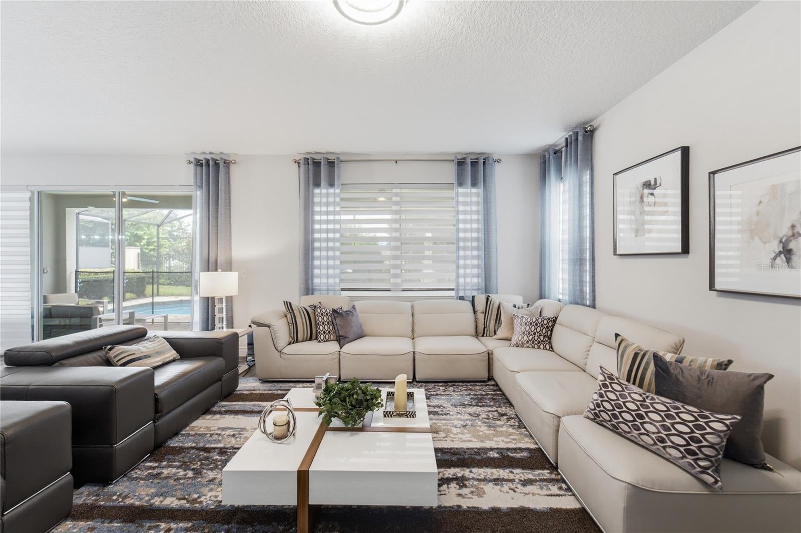 9083 SUNSHINE RIDGE LOOP