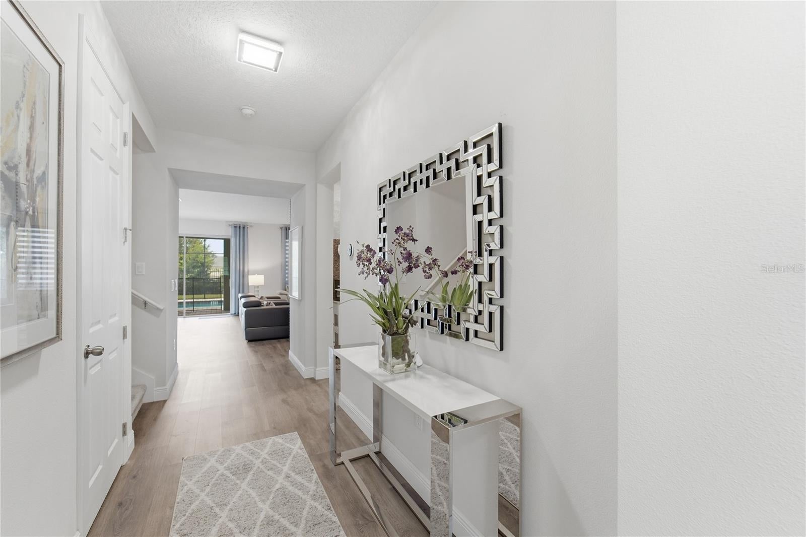 9083 SUNSHINE RIDGE LOOP