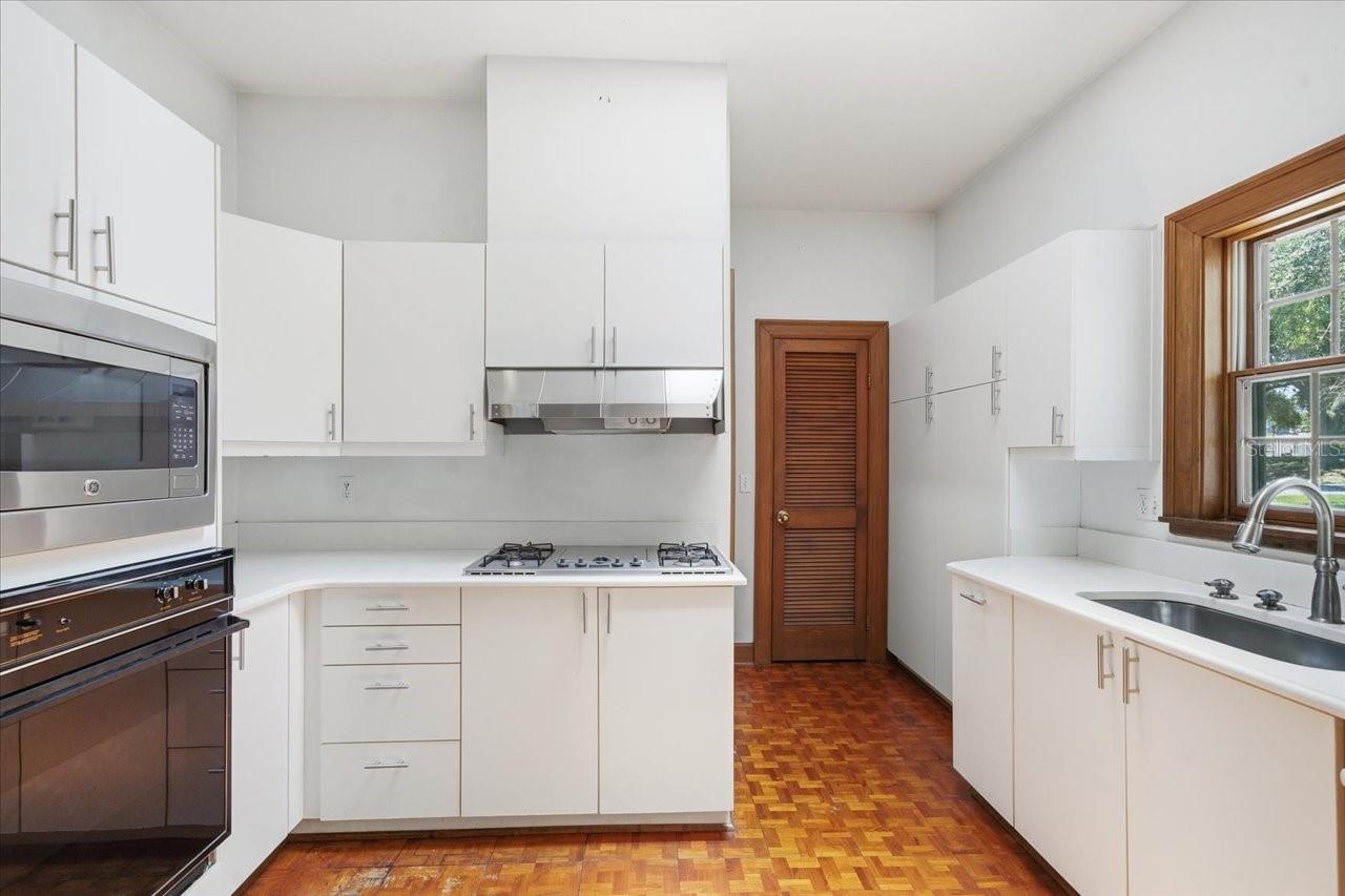 HOWELL PARK SUB - Residential