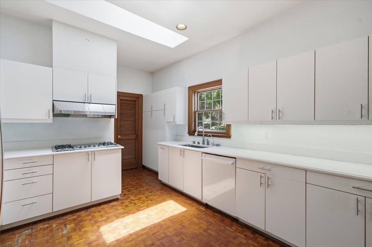 HOWELL PARK SUB - Residential