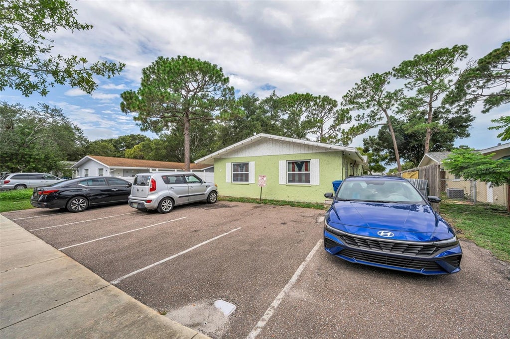 Photo of 906 Lake Palms Drive, Largo, FL 33771 (MLS # TB8527710)