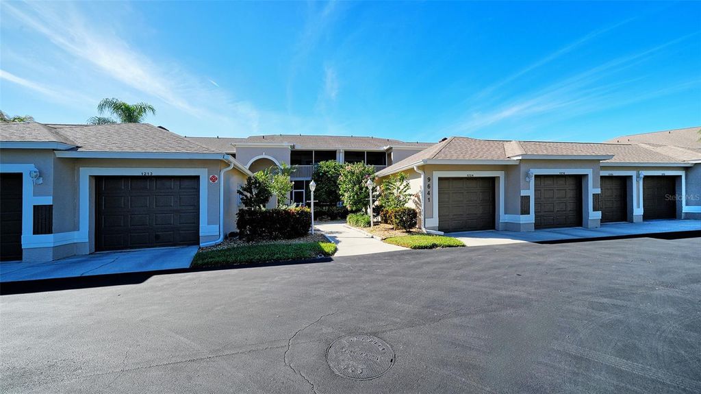 Photo of 9641 Castle Point Drive #1214, Sarasota, FL 34238 (MLS # A4672100)