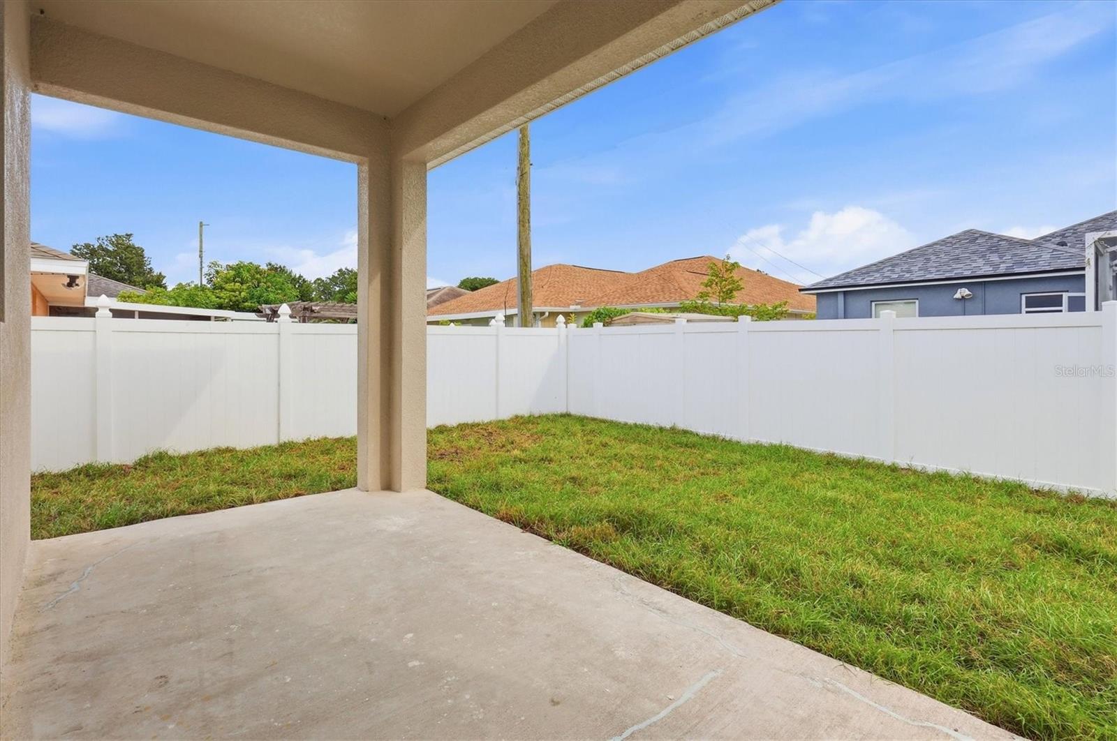 6042 105TH TERRACE N