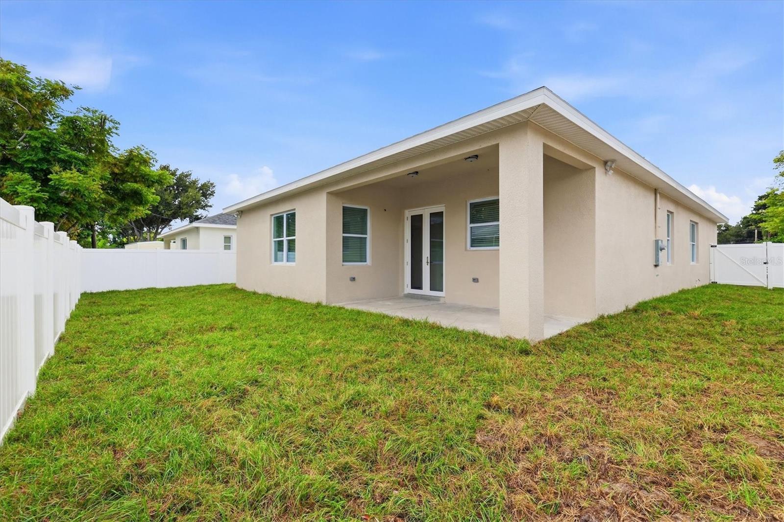 6042 105TH TERRACE N