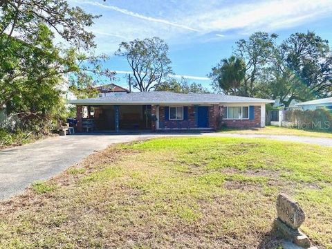 A home in TAMPA