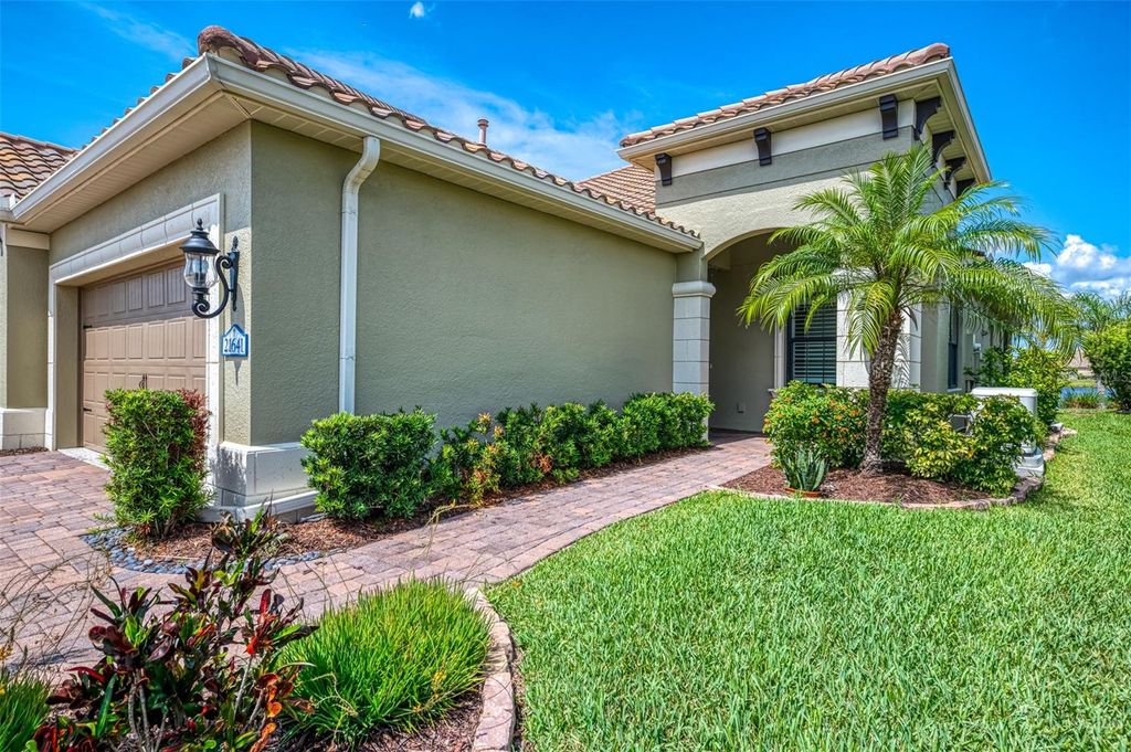 Photo of 21641 Winter Park Court, Venice, FL 34293 (MLS # N6139252)