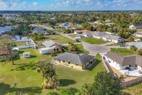 A home in NORTH PORT