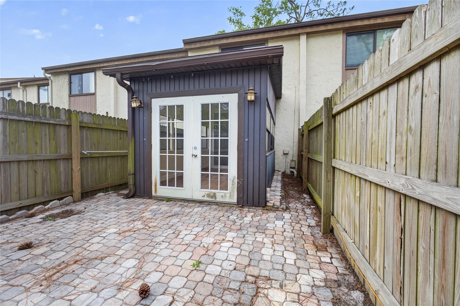 INDIAN RIVER PINES TWNHS - Residential