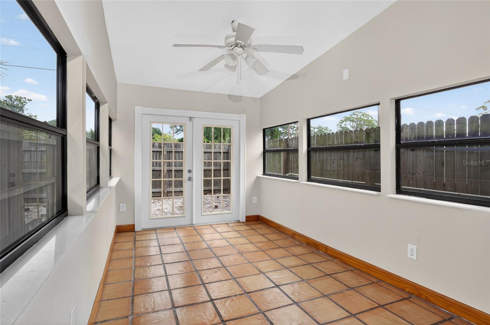 INDIAN RIVER PINES TWNHS - Residential