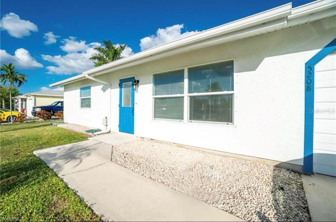 5208 CHAVES CIRCLE, PORT CHARLOTTE, FL, 33948 1 5208 CHAVES CIRCLE