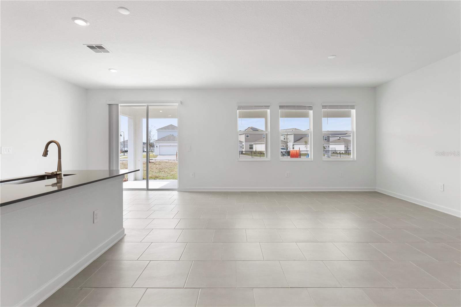 BRIDGEWALK PH 1B 2A & 2B - Residential Lease