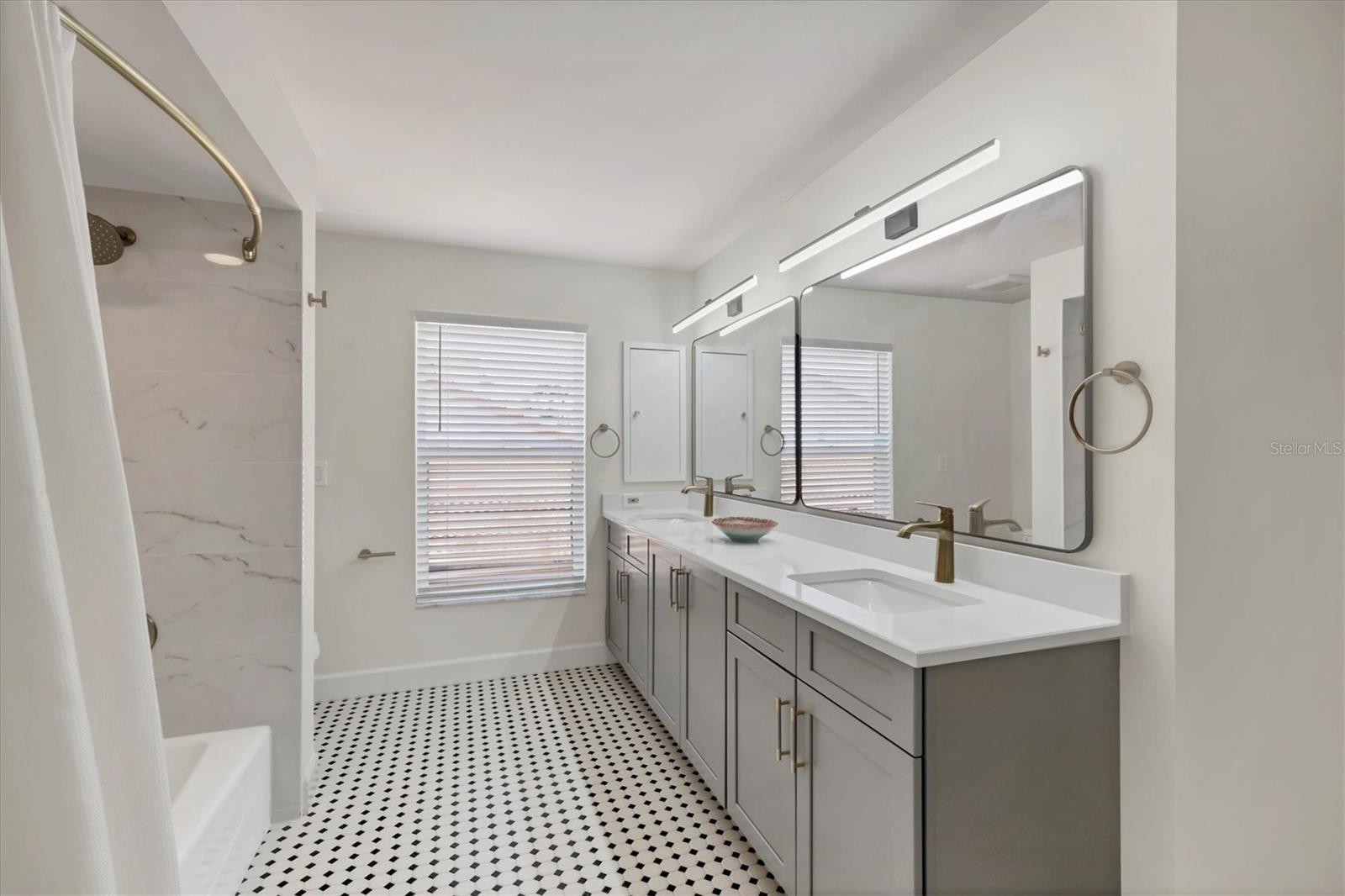 PRESTANCIA - Residential