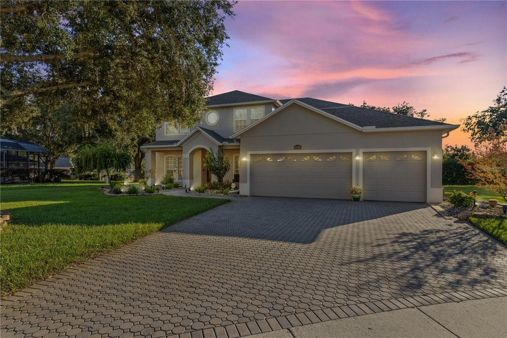 Photo of 4079 Greystone Drive, Clermont, FL 34711 (MLS # S5159058)