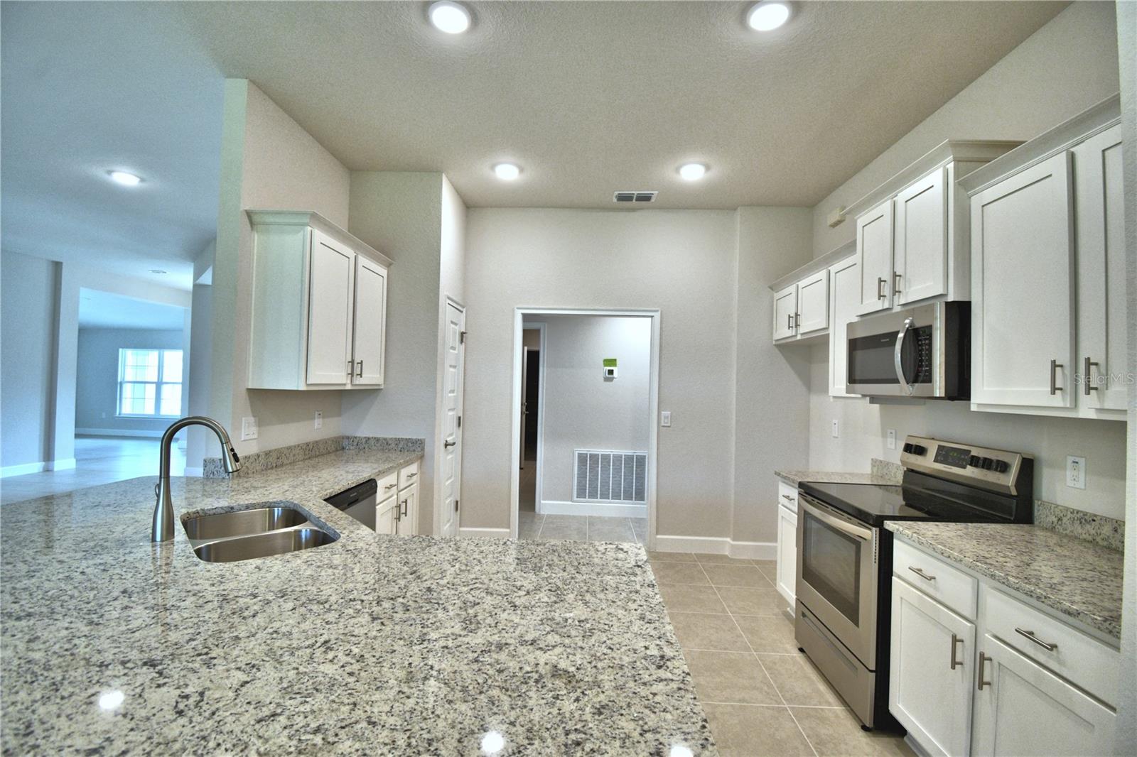 CADENCE CROSSING - Residential