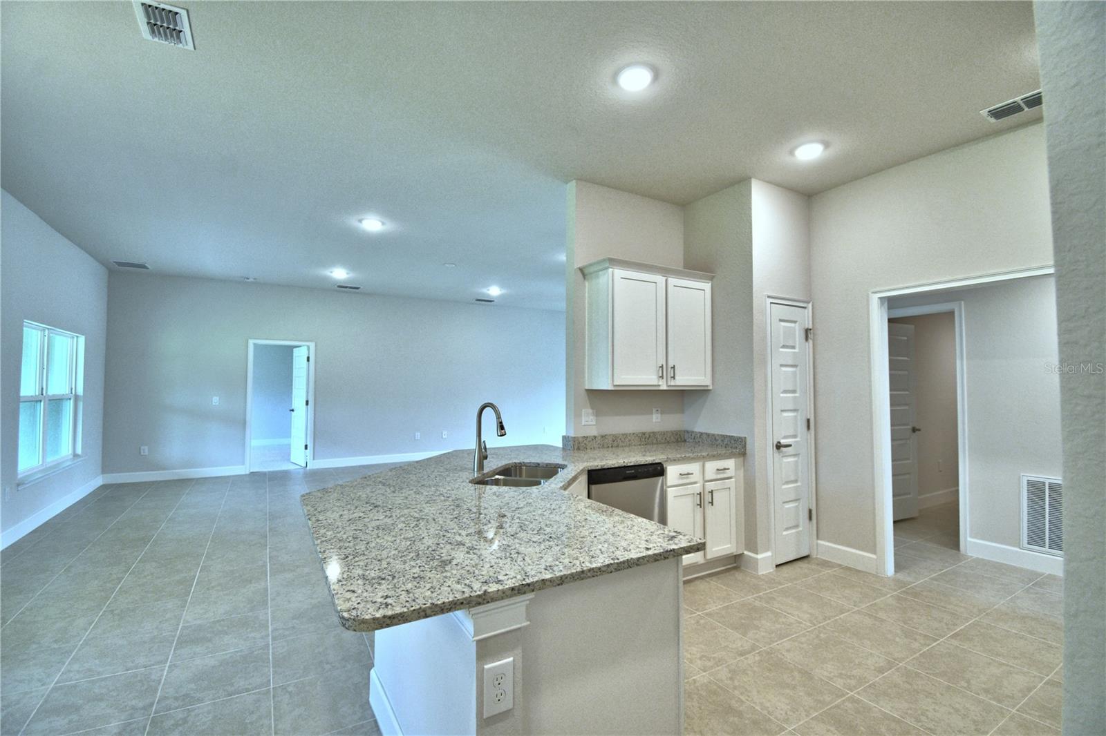 CADENCE CROSSING - Residential