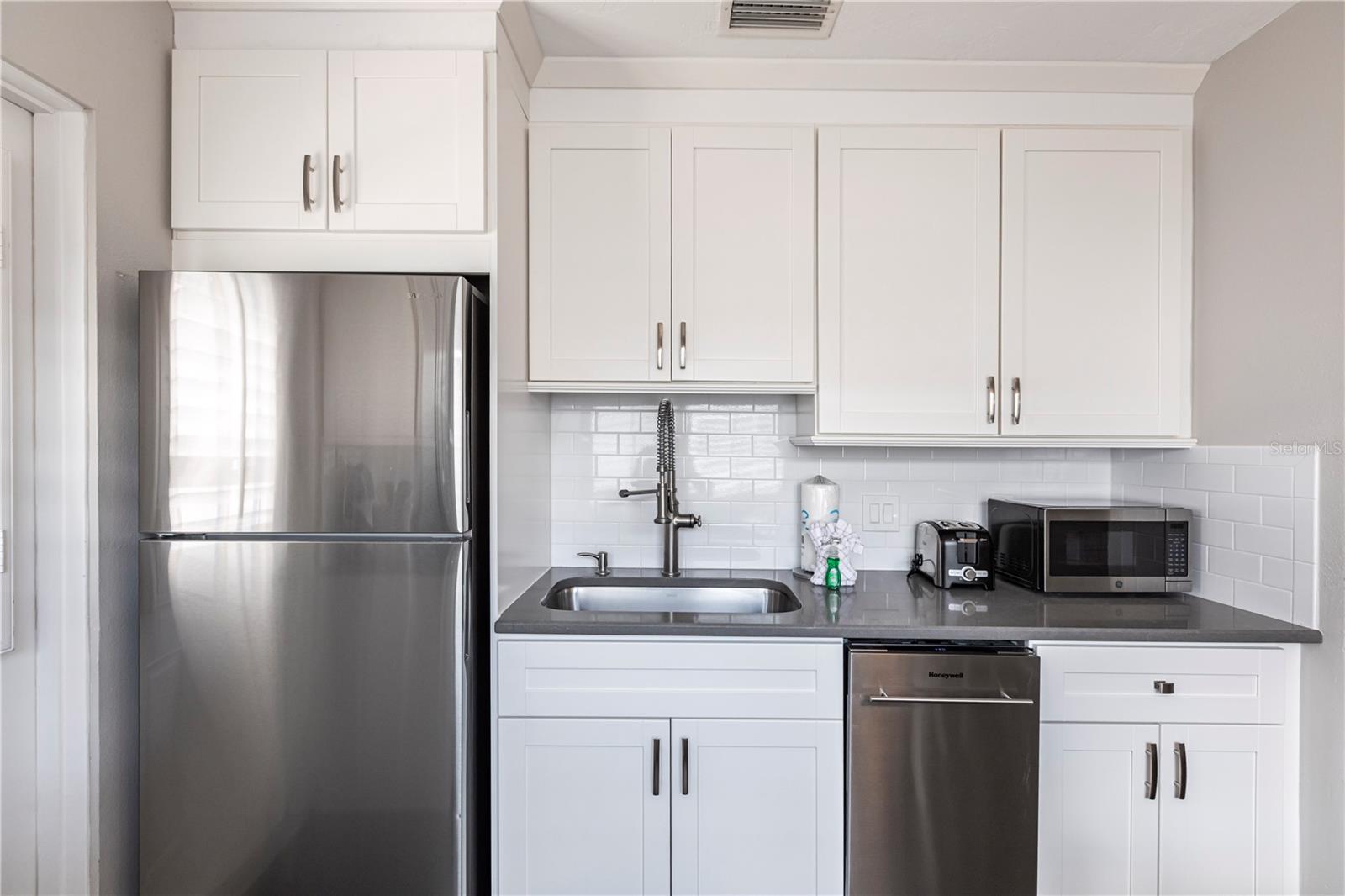 6020 MIDNIGHT PASS ROAD 31