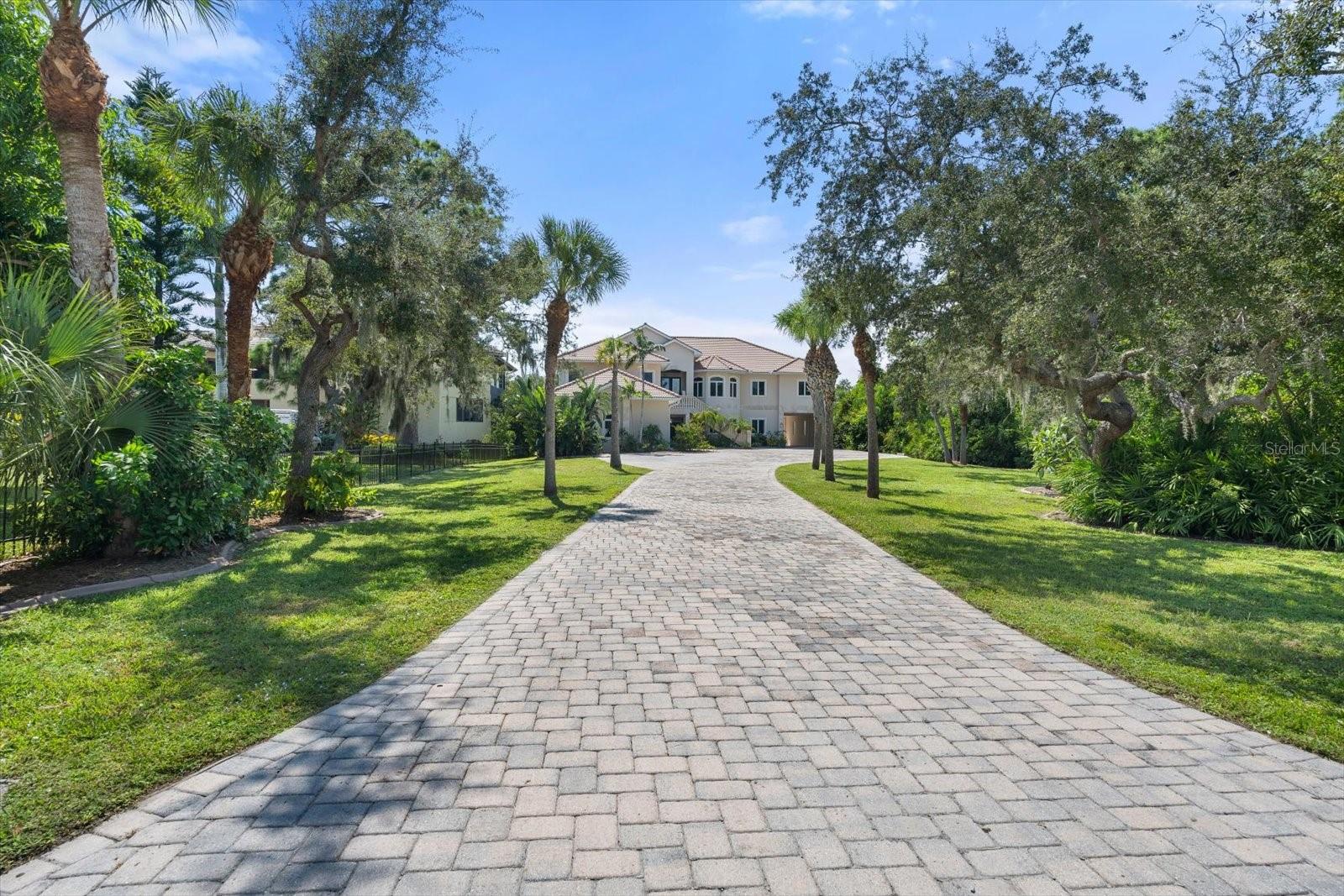 1930 BAYSHORE DRIVE