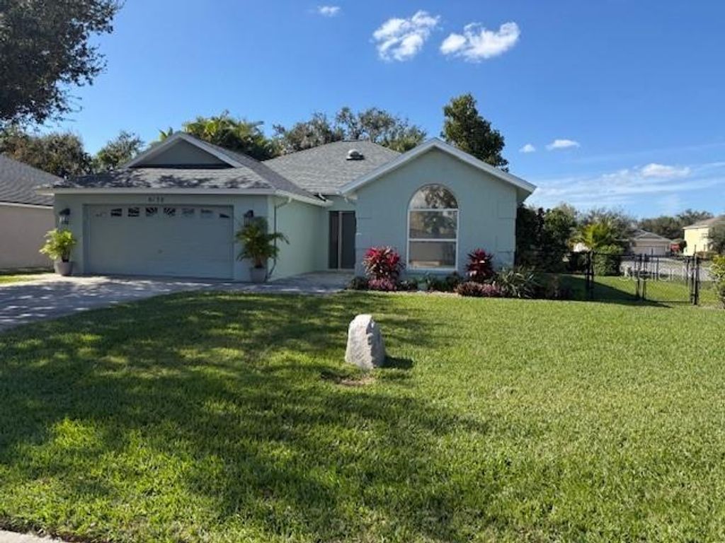 Photo of 6130 36th Lane E, Bradenton, FL 34203 (MLS # A4679345)