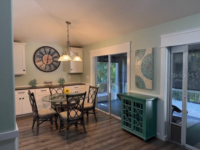 REGAL OAKS - Residential