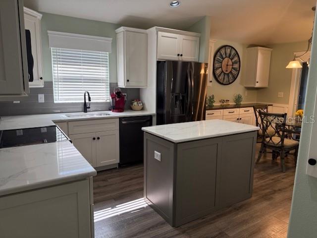 REGAL OAKS - Residential