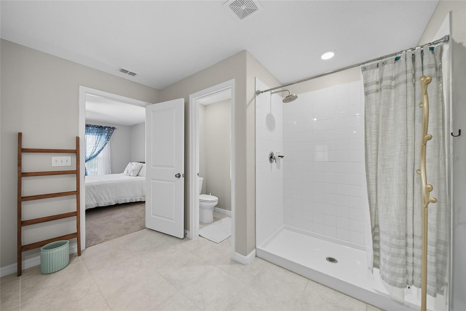 CREEK PRESERVE PH 2 3 & 4 - Residential Lease