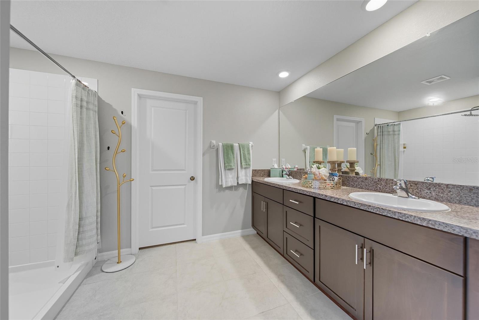 CREEK PRESERVE PH 2 3 & 4 - Residential Lease