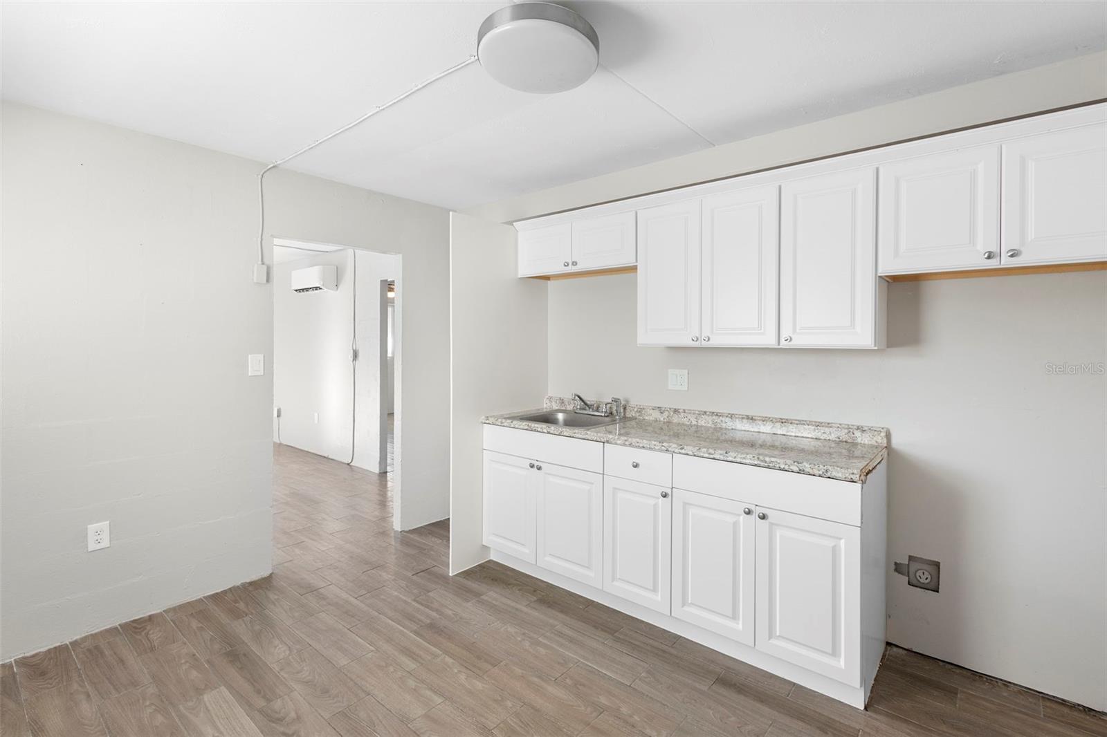 W E GORES ADD - Residential Lease