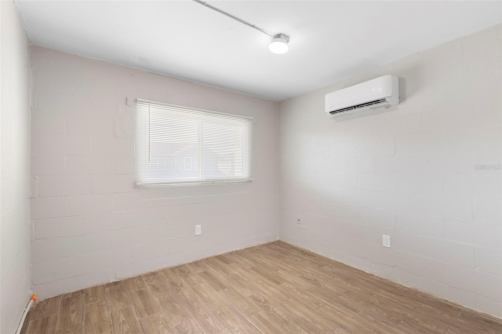 W E GORES ADD - Residential Lease