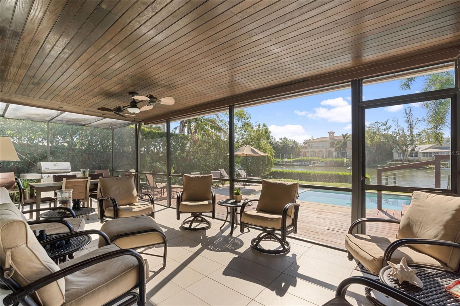 STRONGS POINT - Residential