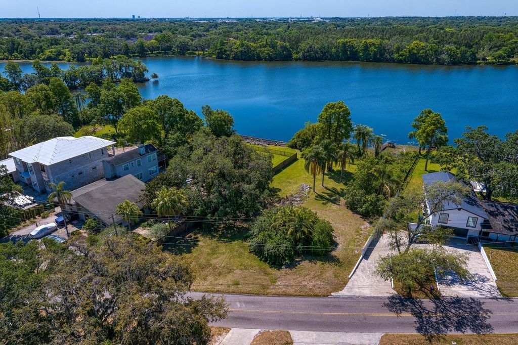 Photo of 4607 E River Hills Drive, Tampa, FL 33617 (MLS # TB8374787)