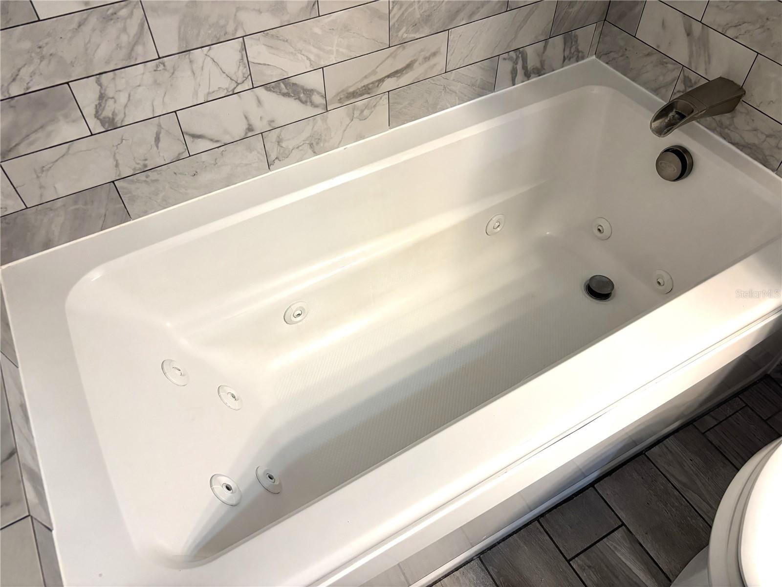 LAKE WAYMAN HEIGHTS - Residential