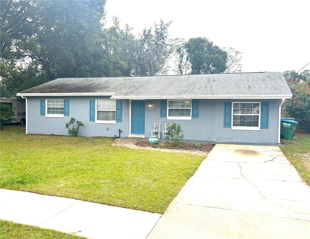 Photo of 668 Georgia Avenue, Longwood, FL 32750 (MLS # O6364342)