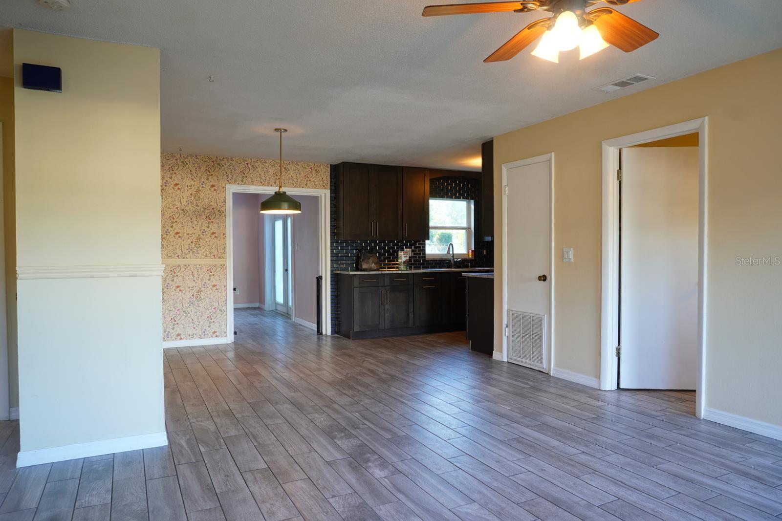 LAKE WAYMAN HEIGHTS - Residential