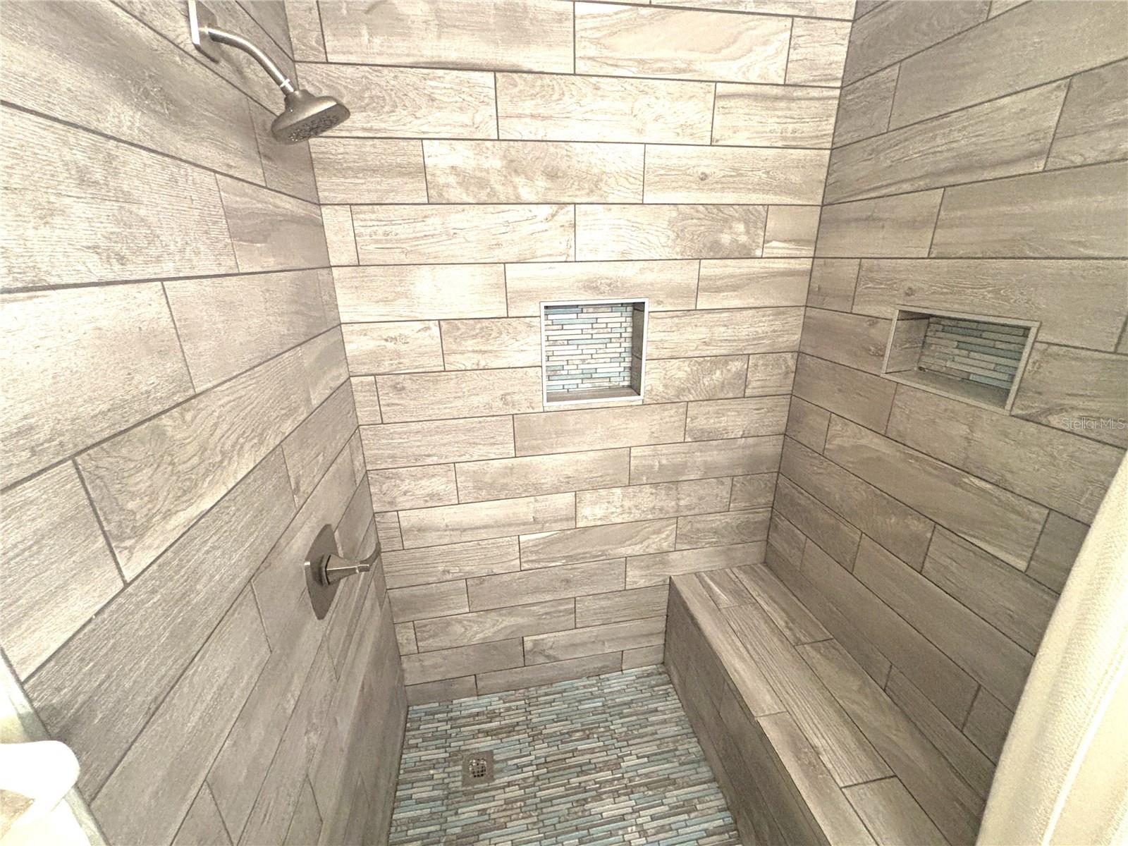 LAKE WAYMAN HEIGHTS - Residential