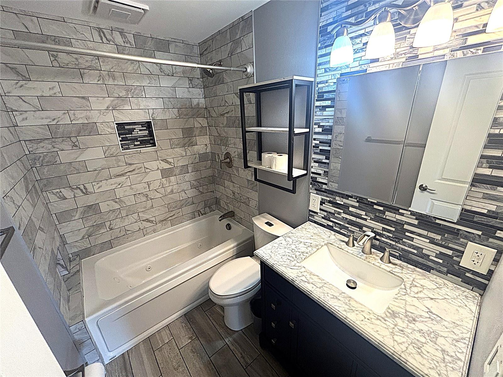 LAKE WAYMAN HEIGHTS - Residential