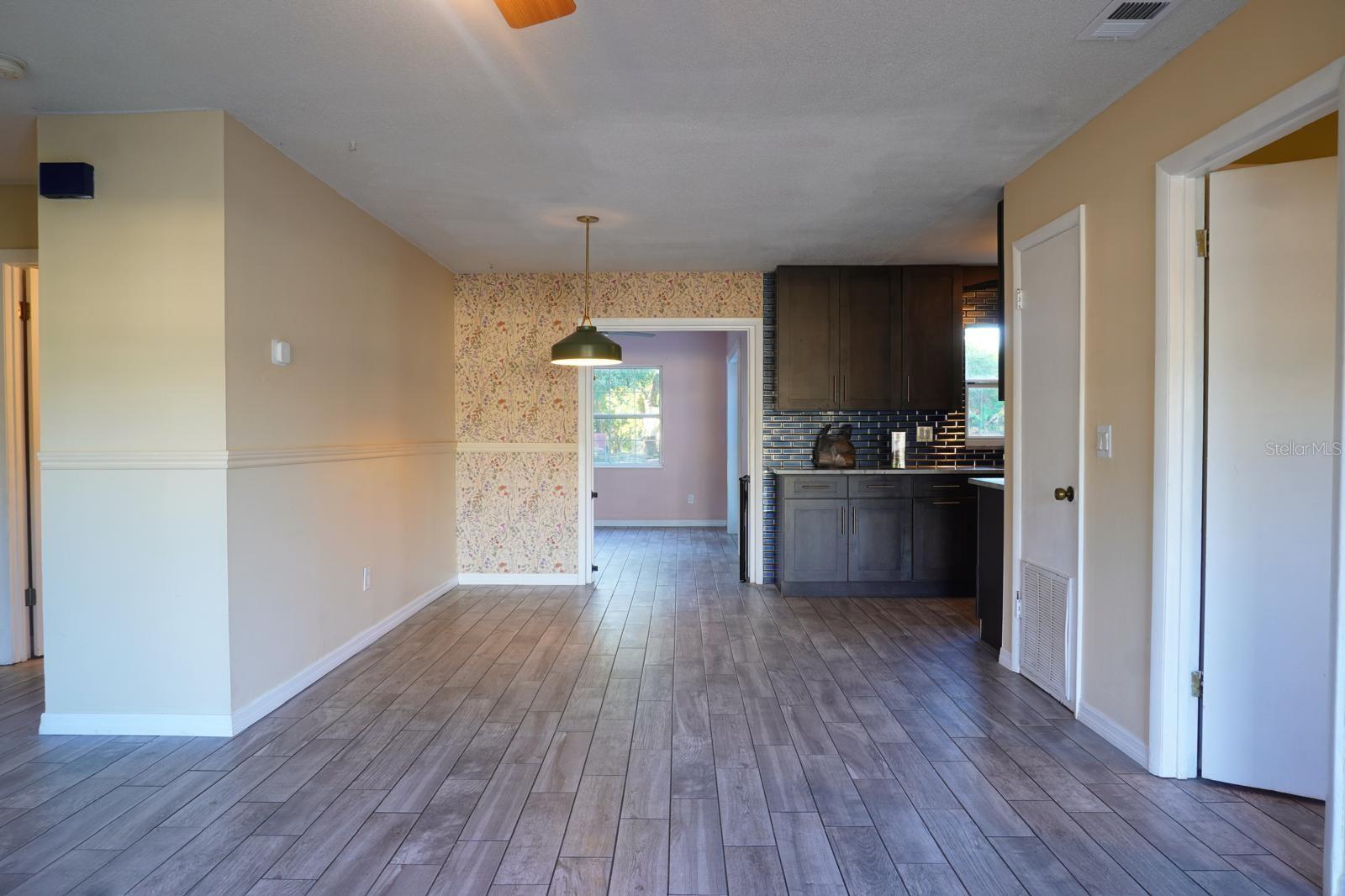 LAKE WAYMAN HEIGHTS - Residential