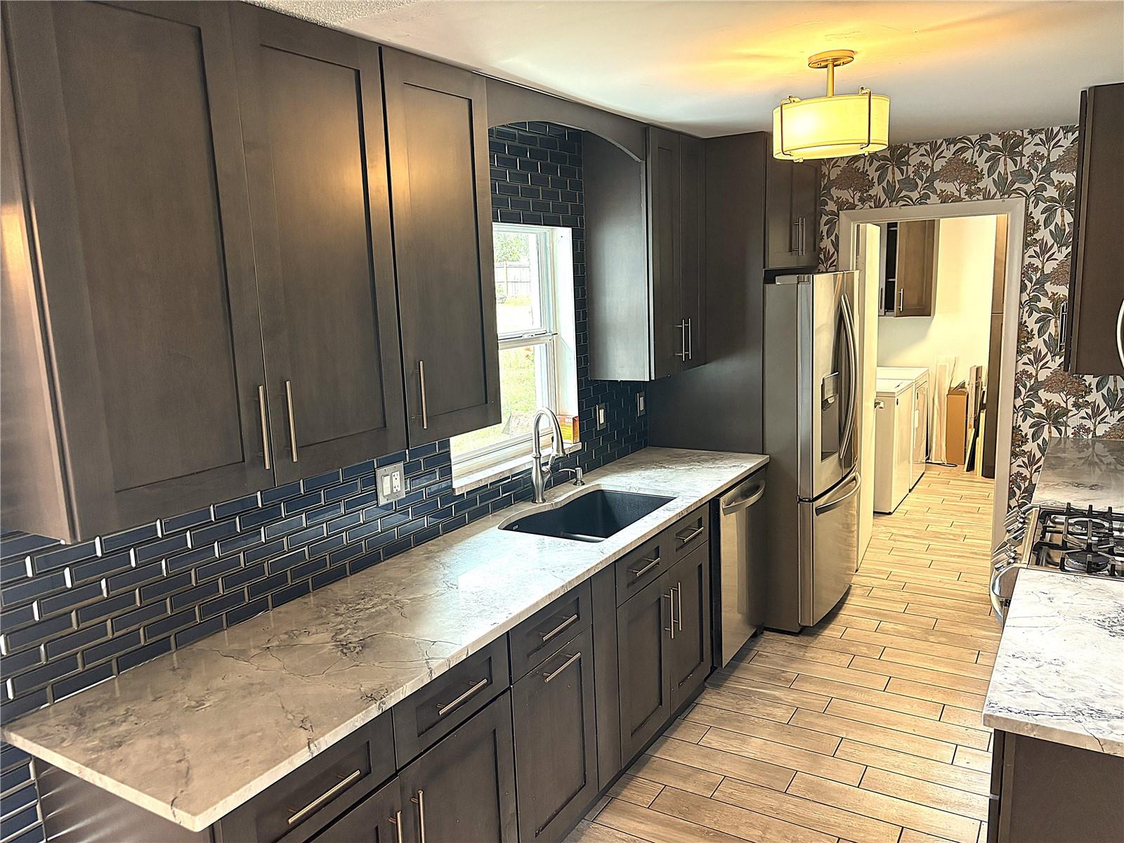 LAKE WAYMAN HEIGHTS - Residential