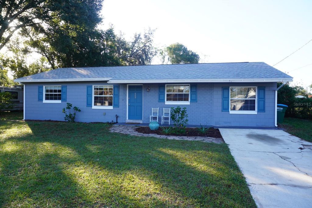 Photo of 668 Georgia Avenue, Longwood, FL 32750 (MLS # O6364342)