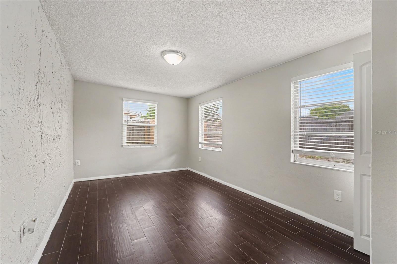EMBASSY HILLS - Residential