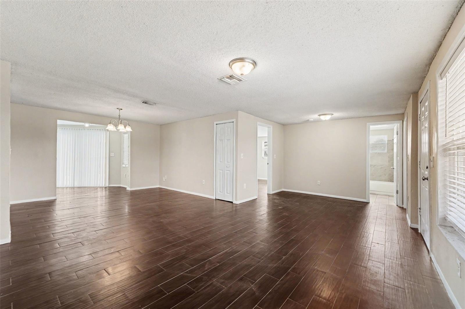 EMBASSY HILLS - Residential
