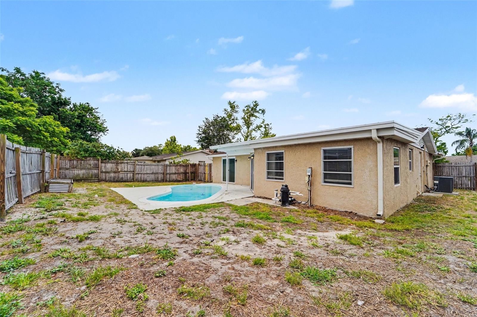 EMBASSY HILLS - Residential