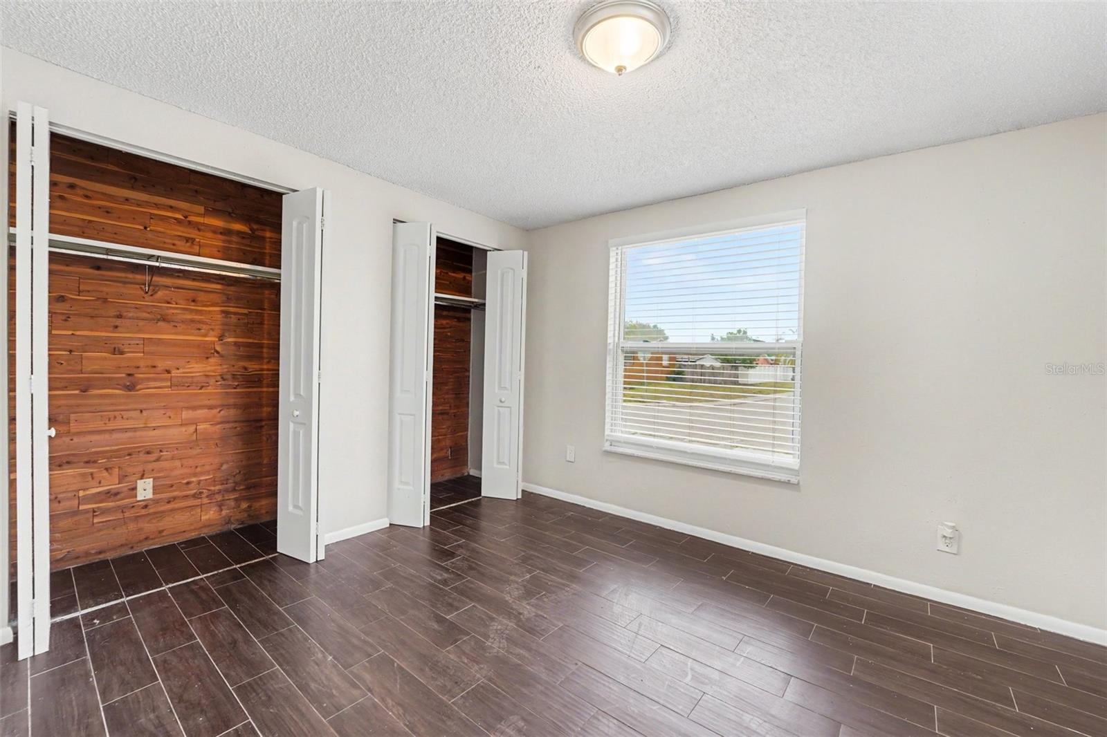 EMBASSY HILLS - Residential