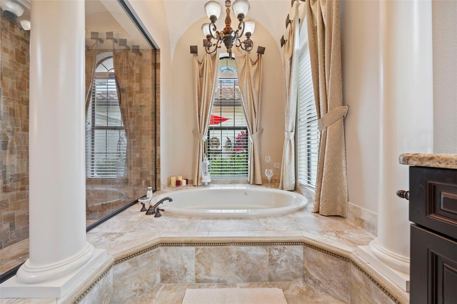 LADERA - Residential