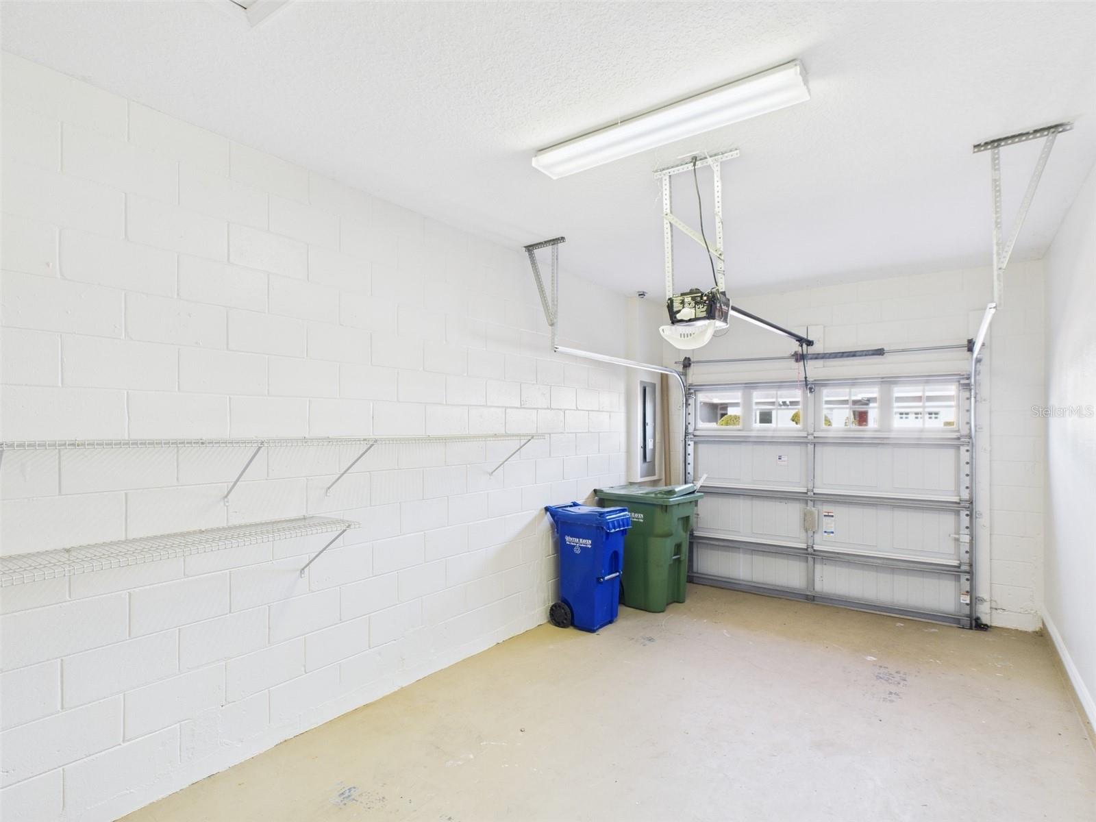 TRADITIONS PH 01 - Residential